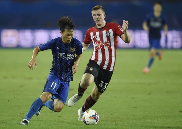 阿尔瓦借助 阿尔瓦借助